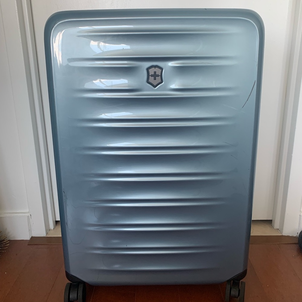 Victorinox Swiss Army
VX Drift Large 29" 8-Wheel Expandable Suitcase in Slate